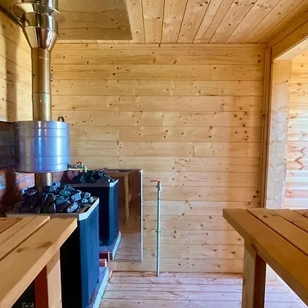 Authentic Sea & Mountain View House & Wood-sauna Casa de Férias *