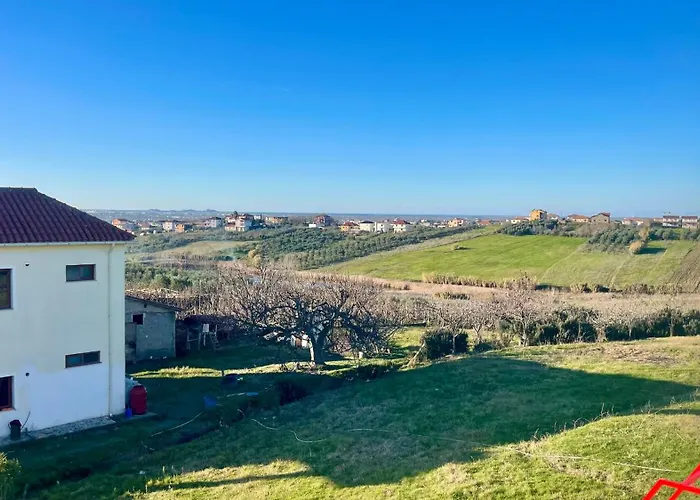 Authentic Sea & Mountain View House & Wood-sauna *