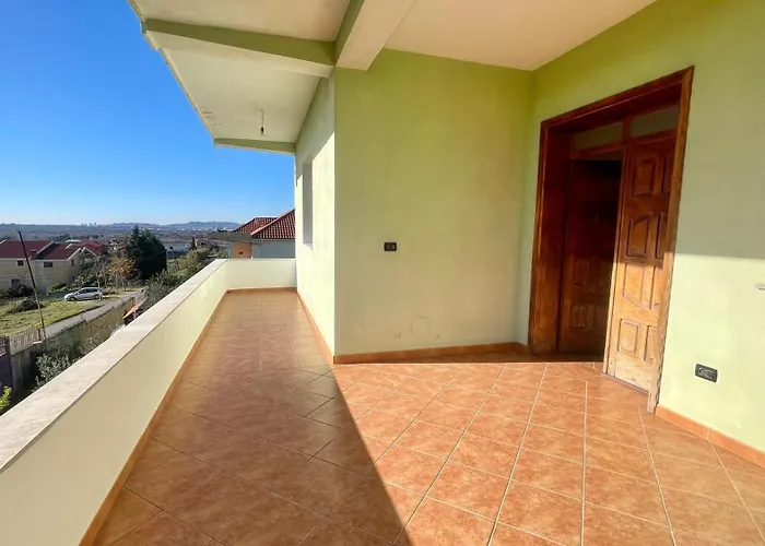 Holiday home Authentic Sea & Mountain View House & Wood-sauna Shijak