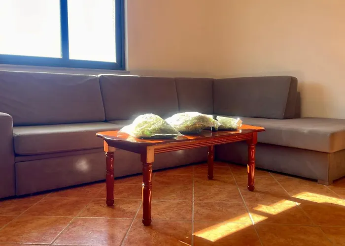 Holiday home Authentic Sea & Mountain View House & Wood-sauna Shijak